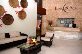 Suites Luna Palace