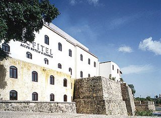 Hostal Nicolas de Ovando MGallerry Collection