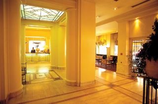 B4 Lyon - Grand Hotel