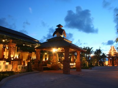 Circle Phuket Resort And Spa
