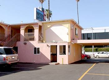Hollywood Studio Inn & Suites