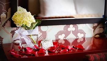 Hotel East Houston