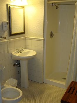Kingston Hotel Bed And Breakfast