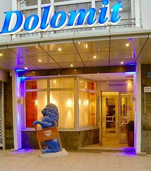 Hotel Dolomit