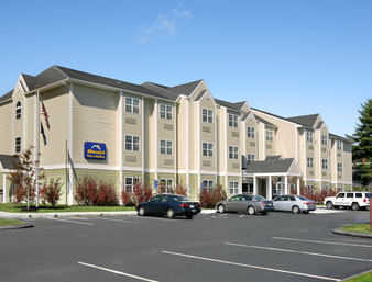 MICROTEL INN AND SUITES YORK