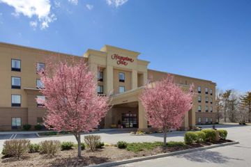 HAMPTON INN GARDEN CITY