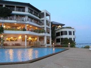 Hinsuay Namsai Resort