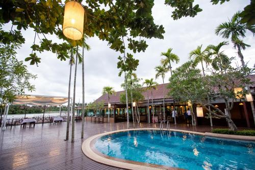 Baan Amphawa Resort & Spa