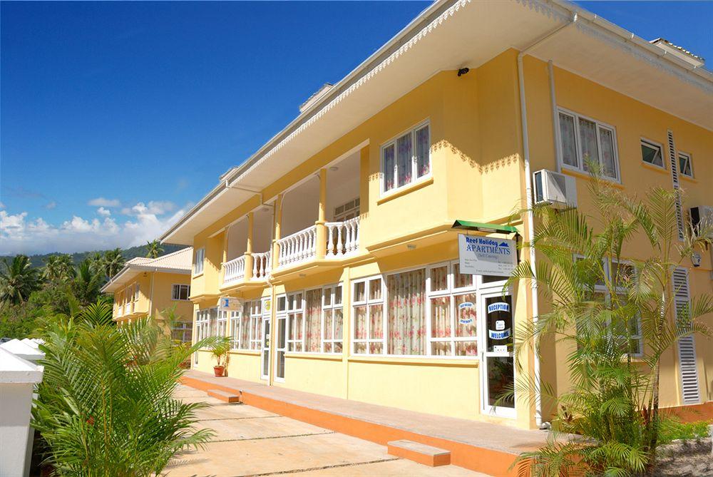 Reef Holiday Apartments