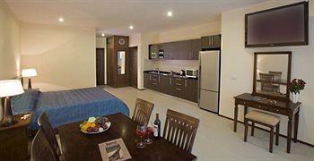 Avanta Condominium