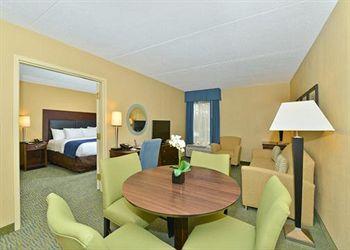 Comfort Inn - Suites