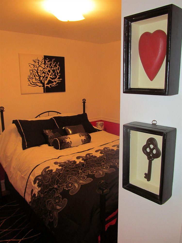 Cozy Inn Bed & Breakfast