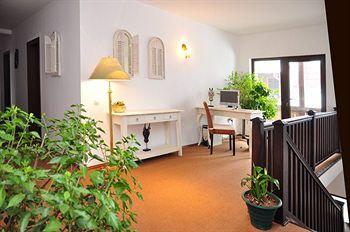 Hilde's Residence - Guest House