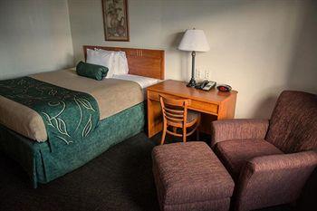 Oak Tree Inn Buffalo Airport