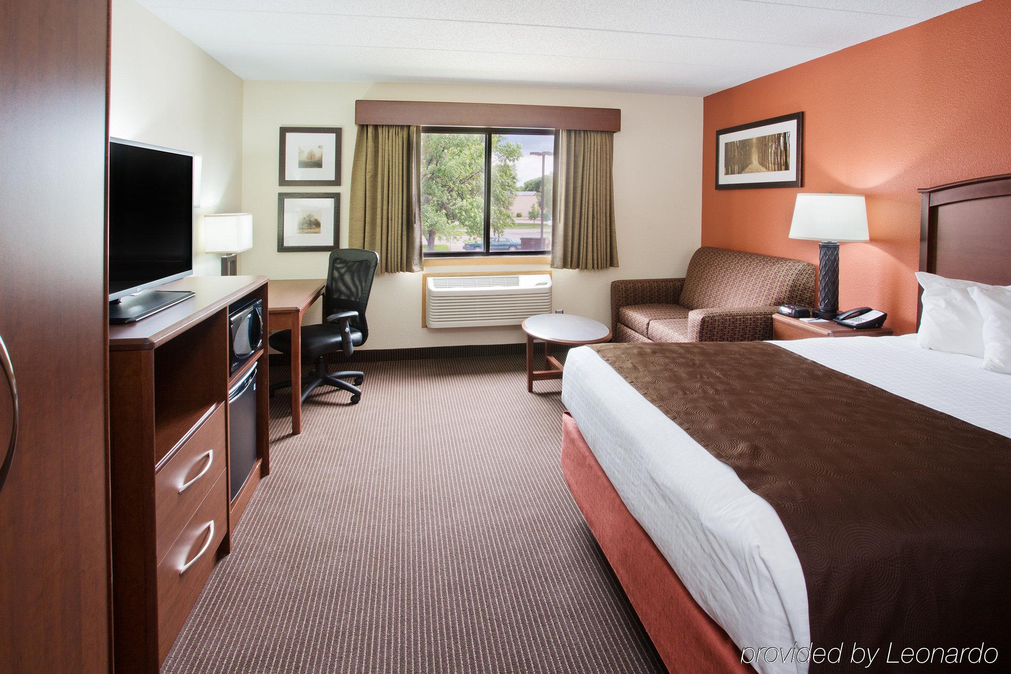 AmericInn Hotel & Suites Grand Forks