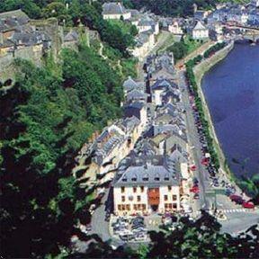 BEST WESTERN LA PORTE DE FRANCE-BOUILLON