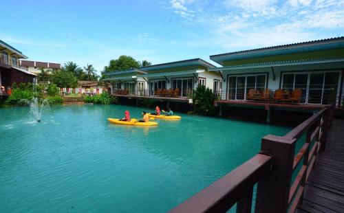 Lake Terrace Resort