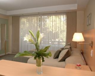 El Portal Suites