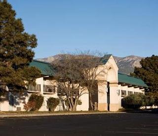 Sandia Courtyard Hotel & Conference Center