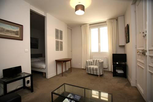 One Bedroom Apartment - rue des Martyrs (314)