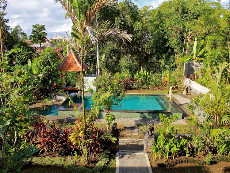 Sari Bamboo Villas