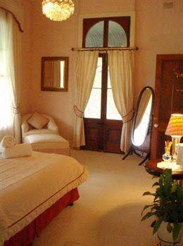 House of Laurels