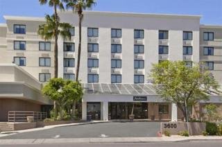 Phoenix Place Hotel & Suites