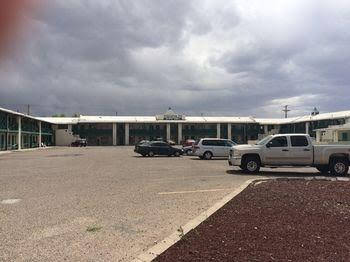Desert Sands Motel