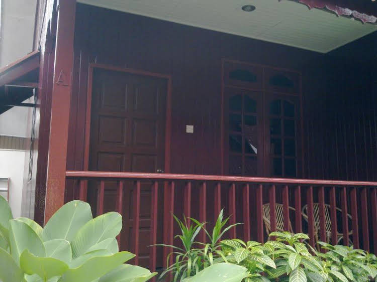 Budget Beach Resort