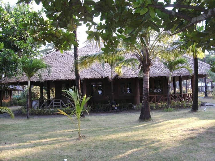 Central Hotel Ngwe Saung