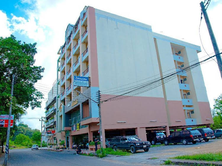 Sripinunt Hotel