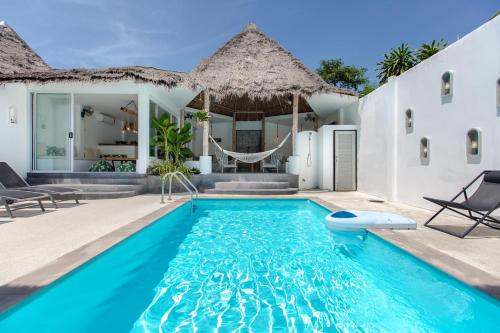 Eden Beach Villas