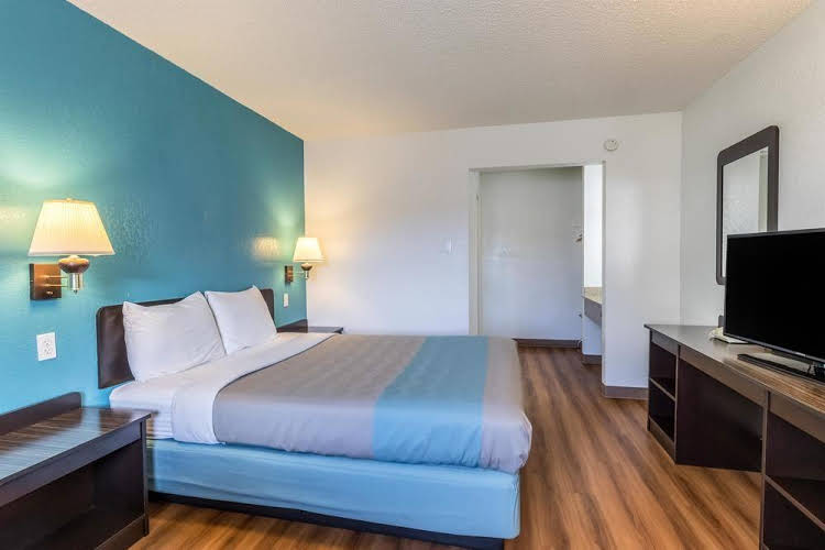 Motel 6 Astoria