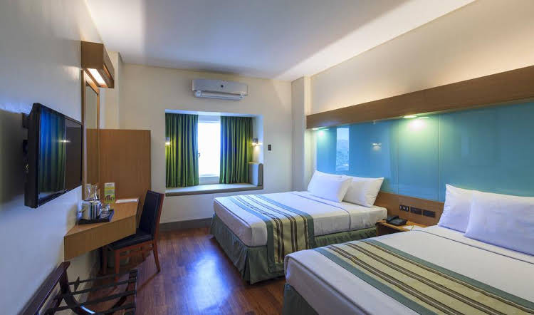 Microtel Inn and Suites By Wyndham South Forbes Near Nuvali
