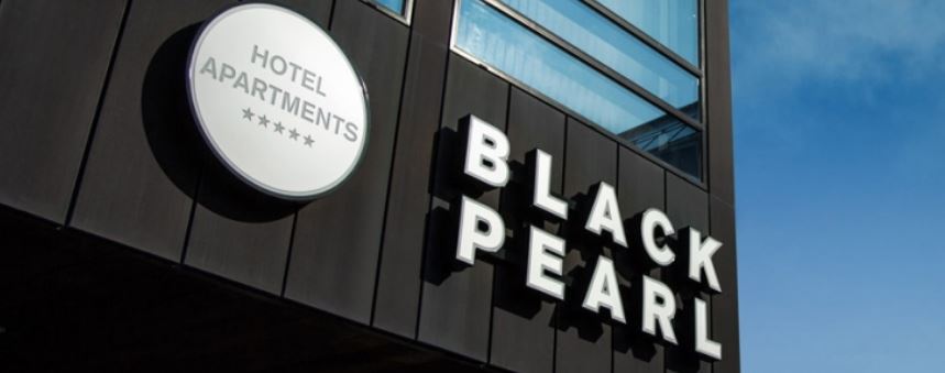 Black Pearl Reykjavik finest suites