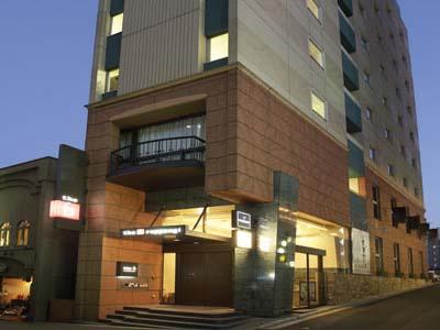 the b Roppongi