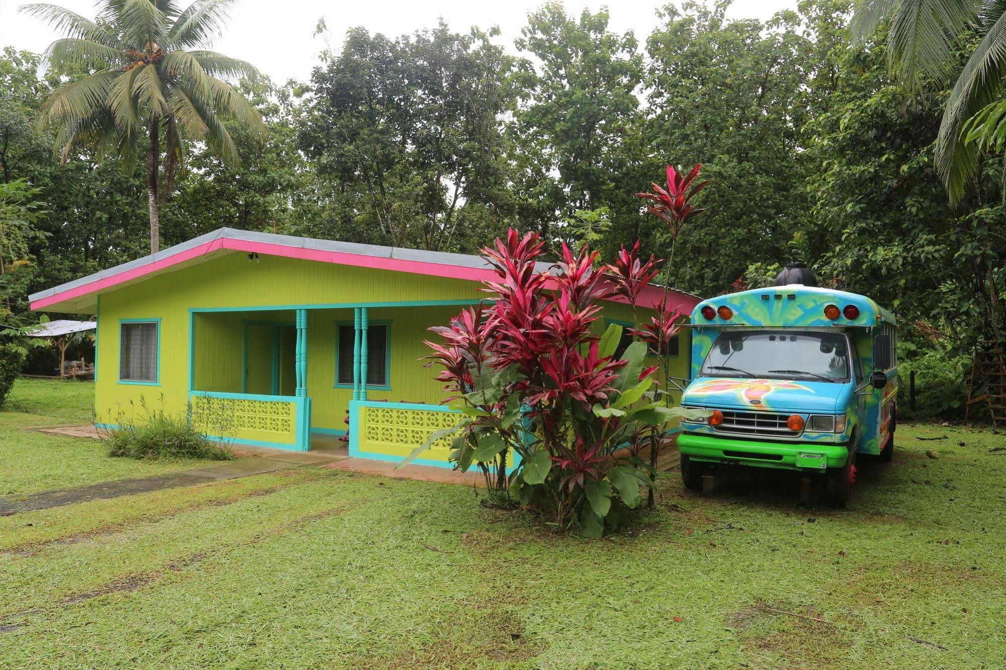Cinco Ceibas Lodge