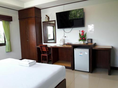Fah Proud Fon Hotel