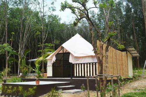 Camp Hadee Ko Yao Noi