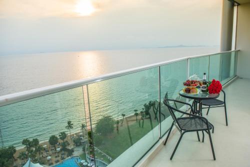 Movenpick Residences Pattaya with Ocean View