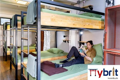 Hybrit hostel and cafe