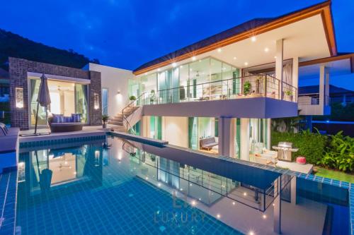 Luxury Modern 3 Bedroom Pool Villa PA5
