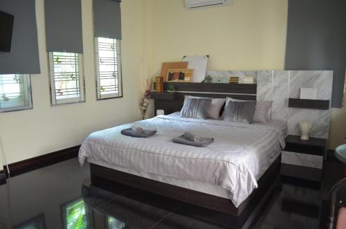 Modern room at Sabai Sabai Homestay Ayutthaya