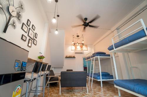 Summer homestay in downtown hatyai