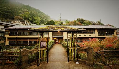 onsen guesthouse TOJIYA