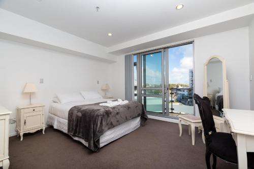 Beautiful Central Home with Balcony Auckland City