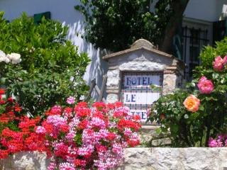 Le Hameau
