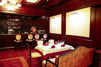 Club Hotel Corona