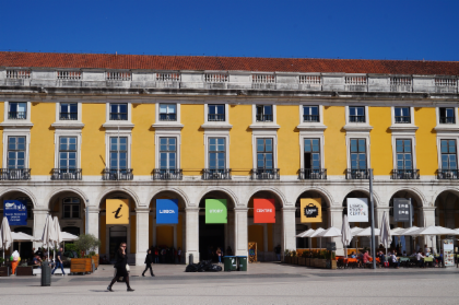 บัตรเข้าชมพิพิธภัณฑ์ที่มีการจัดแสดงและจัดแสดงอุปกรณ์มัลติมีเดีย Lisboa Story Centre พร้อมคู่มือเสียง