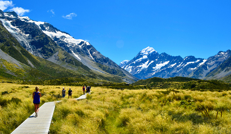 New Zealand North and South New Year 10 Days 8 Nights TATNZ6127
